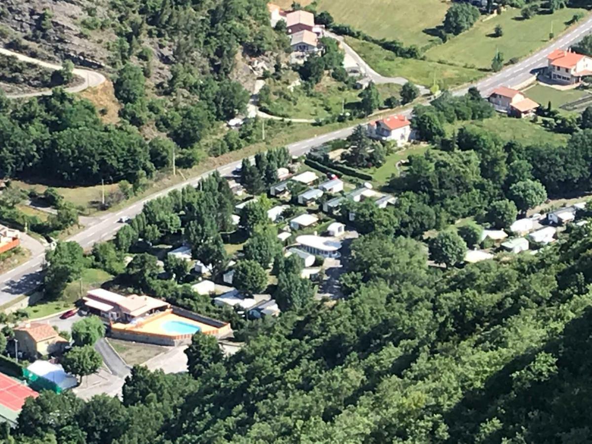 Camping Du Bourg Digne-les-Bains Exterior photo